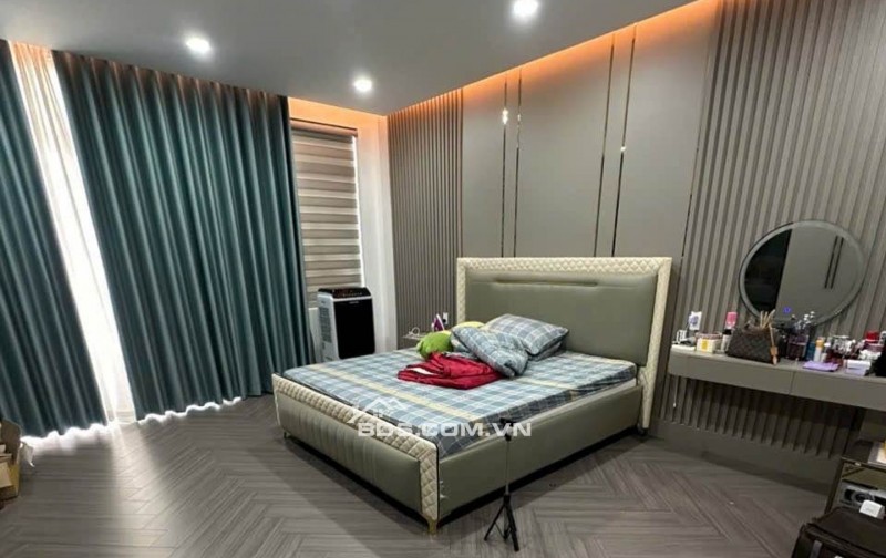 NHÀ 4 TẦNG ĐƯỜNG SỐ 4 LINH XUÂN - 4PN - Ô TÔ ĐẬU ĐỖ - VỪA Ở VỪA KINH DOANH – 15 TỶ